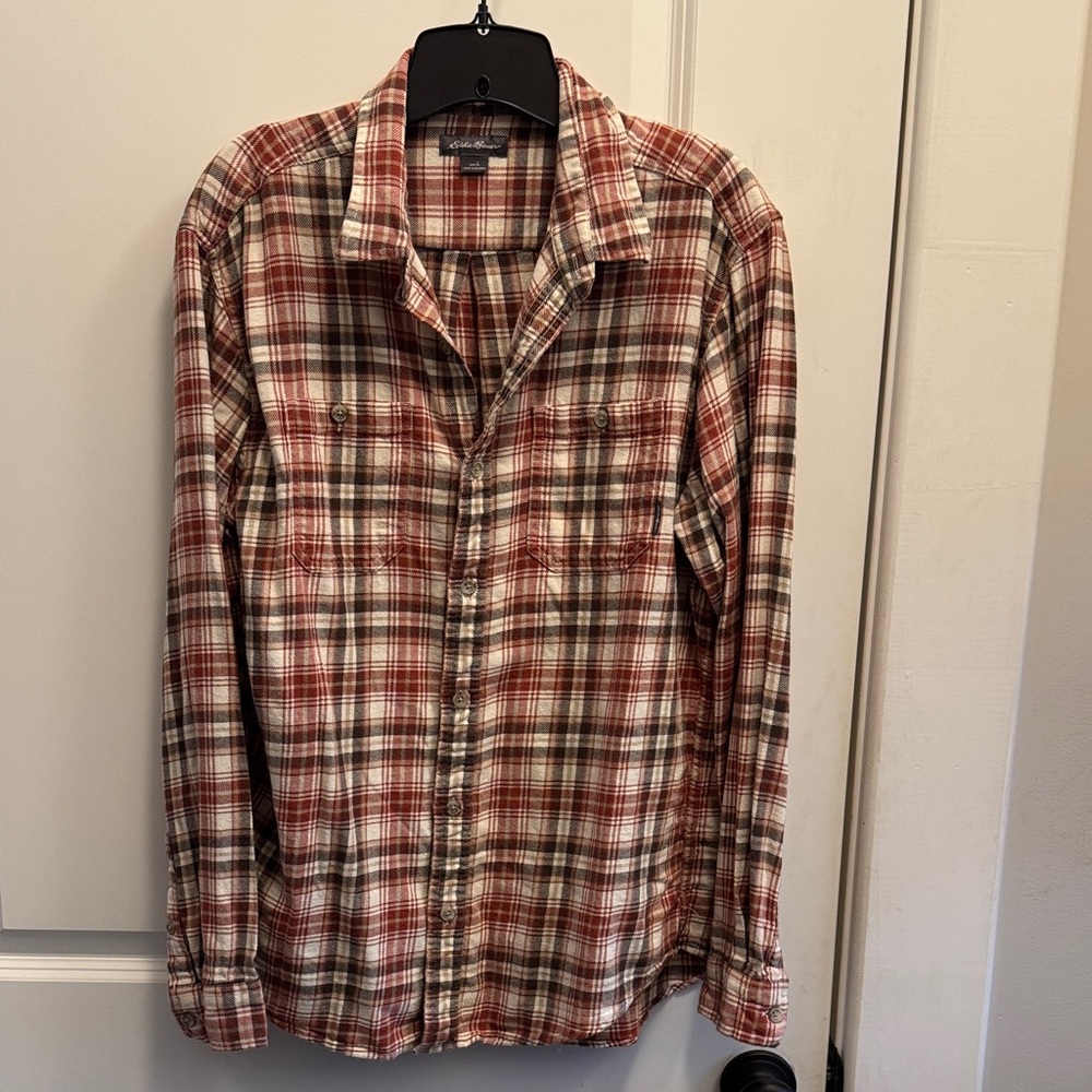 Eddie Bauer Flannel Buttondown in Large